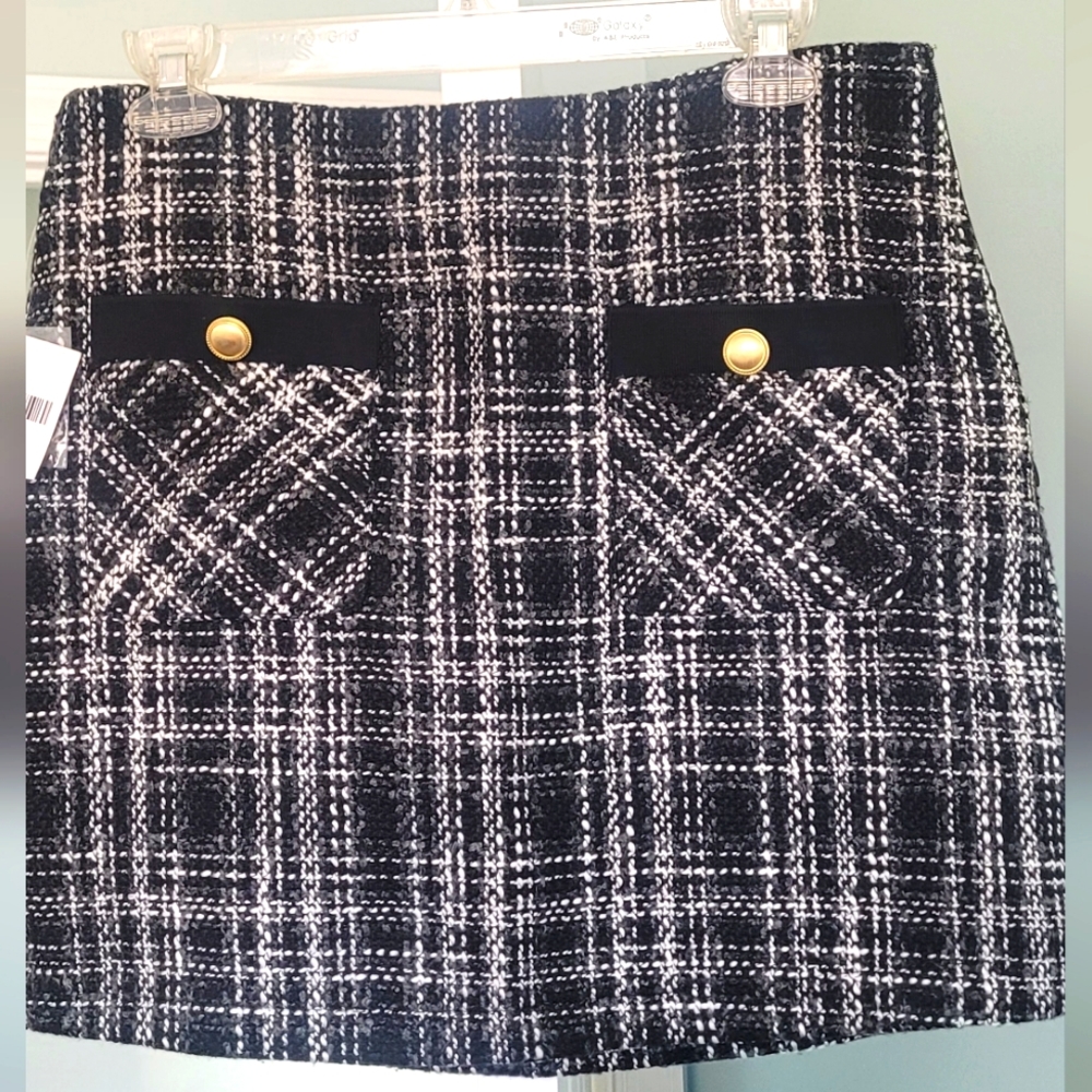 Mini skirt, fully lined, size L, can fit  US size 6-8